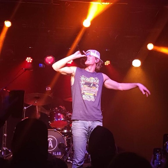 Meet your Posher, Mariuh - Picture 6 of 6